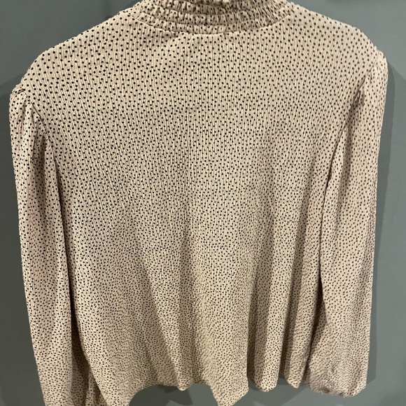Loft camel and black dot blouse -L - Picture 2 of 4